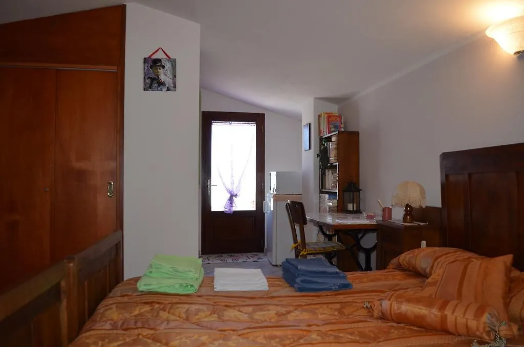 *** Couette-café B&B Belvedere SantʼAntìoco Italie